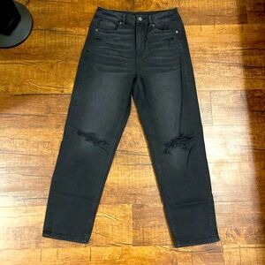 American Eagle Mom Straight Jeans